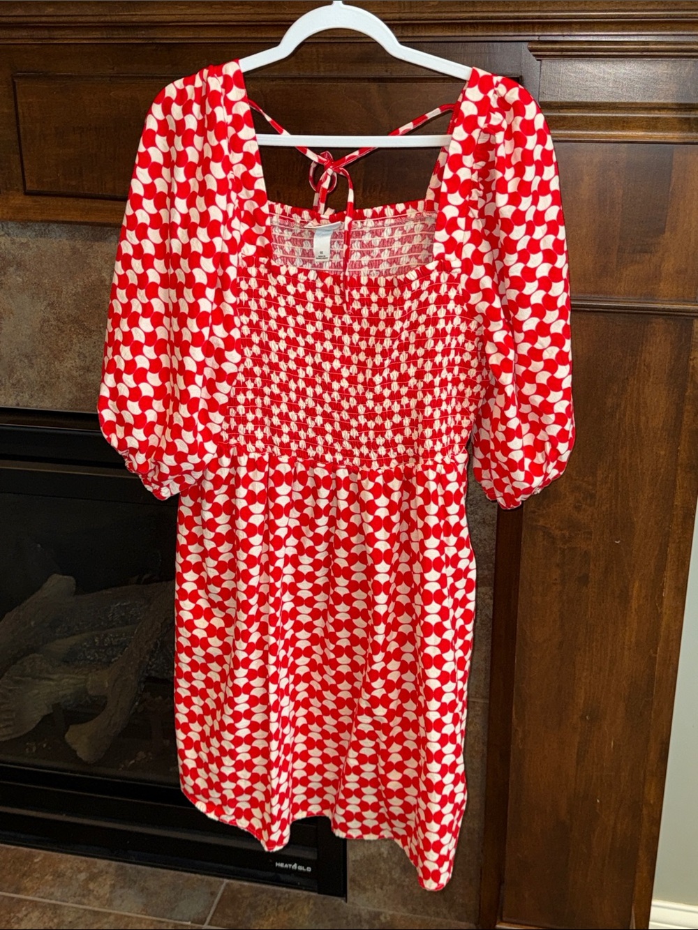 Ava & Viv red and cream bold print statement dress puff sleeve 1X Harley Quinn